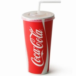 Χάρτινα ποτήρια Coca Cola 630ml με καπάκι&καλαμάκι -Πακέτο με 50