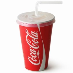 Χάρτινα ποτήρια Coca Cola 340ml με καπάκι&καλαμάκι -Πακέτο με 100